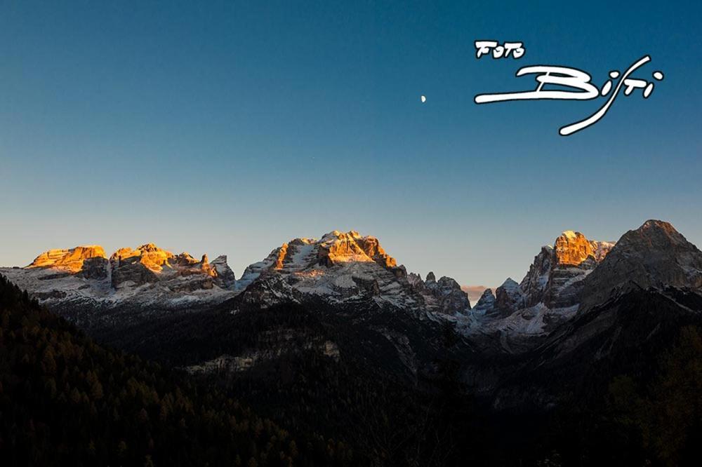 Hotel La Locanda Pinzolo Luaran gambar
