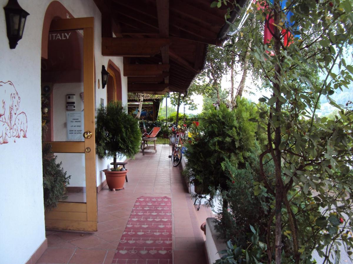 Hotel La Locanda Pinzolo Luaran gambar